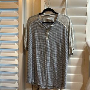 ❤️NEW YEAR SALE❤️Perfect condition Bar Blues short sleeve